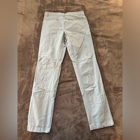 Eddie Bauer Men’s Voyager Flex Chinos - Slim Fit - Picture 5 of 6